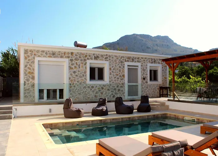 Casa Nikolou Stegna